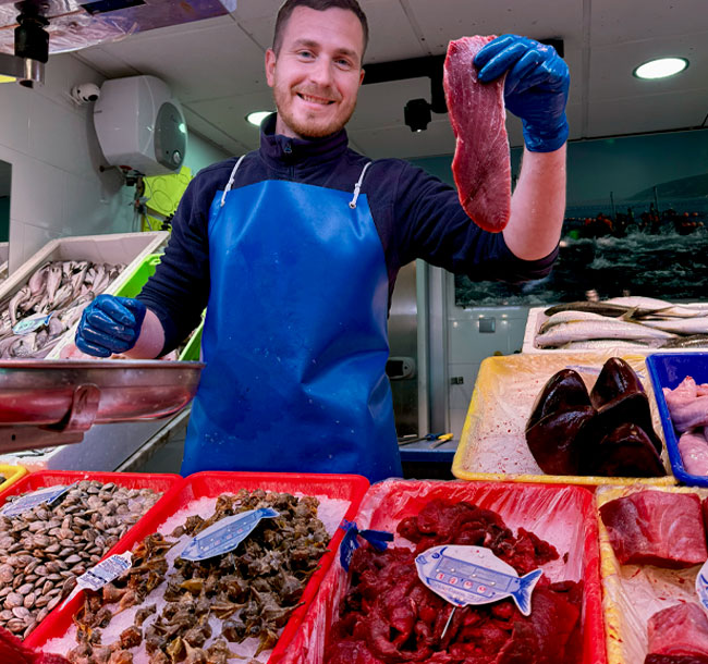Blue fin tuna in Barbate market with Annie B